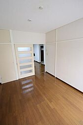 シャトー瑠璃 1階2DKのリビング/ダイニング