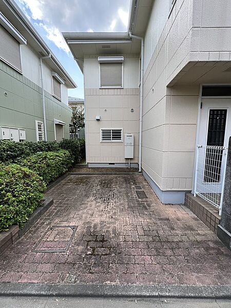 detached 東京都日野市百草2078-1

地図を見る