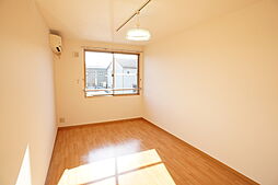 メゾネットキューブ A-4 2階1SDKのリビング/ダイニング