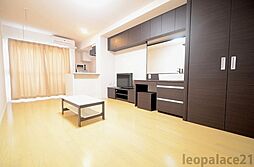 レオネクスト神木本町 201. 2階ワンルームのリビング/ダイニング