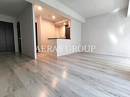 ルミークアン本郷 702 7階2LDKのリビング/ダイニング