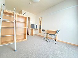 レオパレス岸町 3階1Kのリビング/ダイニング