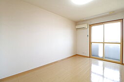 タウンコートくろい駅東　III 2階1LDKのリビング/ダイニング