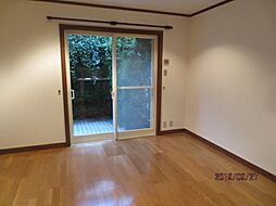 ＮＥＷＴＯＷＮＨＩＬＬＳ 1階ワンルームのリビング/ダイニング