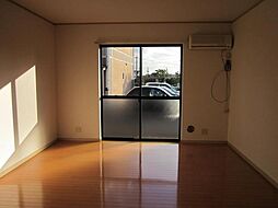 ヴェルドミール B 1階2LDKのリビング/ダイニング