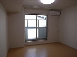 フローラ・香ヶ丘 2階ワンルームのリビング/ダイニング