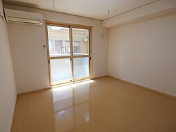 JR越後線 青山駅 徒歩13分の賃貸アパート 1階ワンルームのリビング/ダイニング