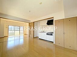 インカウンターマンション 8階1LDKのリビング/ダイニング