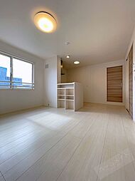 エスト・ヴィヴァーチェ 3階1LDKのリビング/ダイニング