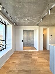 ｔｈｅ ｔｒｉａｓ ｉｔａｂａｓｈｉ 3階1LDKのリビング/ダイニング