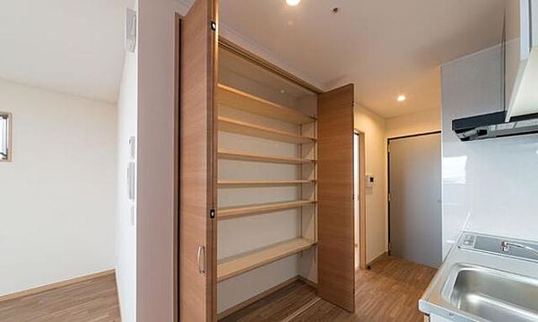 日野宿山屋敷住宅　南七番館