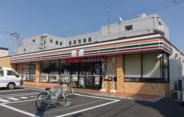 画像27:セブンイレブン町田駅東口店 131m