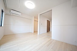 アウラティエ 302 3階1LDKのリビング/ダイニング