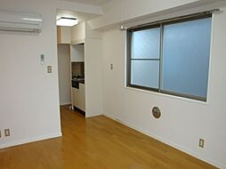 ビューロ目白台 4階ワンルームのリビング/ダイニング