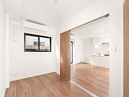 Reframe 5 早稲田 4階1LDKのリビング/ダイニング