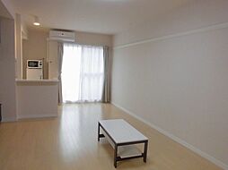 レオネクストユイット 2階ワンルームのリビング/ダイニング