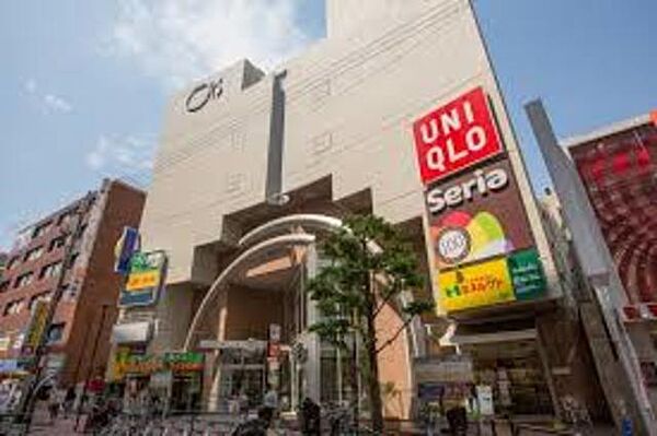 画像24:ユニクロ江坂オッツ店 710m
