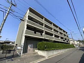 キングフィッシャー宮苑 0103 ｜ 大阪府堺市堺区緑ヶ丘北町３丁2-15（賃貸マンション1LDK・1階・49.47㎡） その1