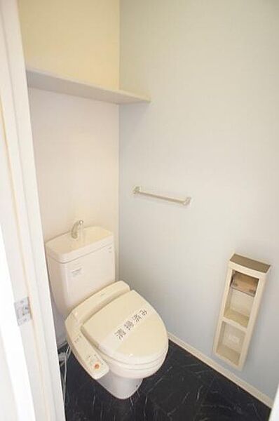 画像14:【トイレ】　温水洗浄暖房便座付です♪