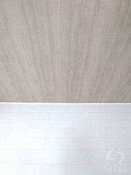 阪急千里線 下新庄駅 徒歩4分の賃貸アパート 3階1DKのリビング/ダイニング