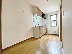 JR青梅線 小作駅 徒歩11分の賃貸テラスハウス 1階2LDKのリビング/ダイニング