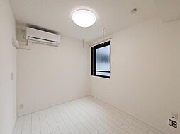 イスフール 1階1Kのリビング/ダイニング