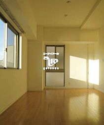 京急本線 大森町駅 徒歩4分の賃貸マンション 4階1Kのリビング/ダイニング