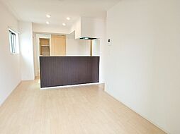 アルバI 202 2階2LDKのリビング/ダイニング