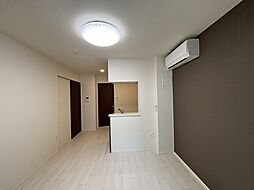 Grandeur東綾瀬 2階1LDKのリビング/ダイニング