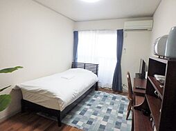 YSヴィラA 110 1階ワンルームのリビング/ダイニング