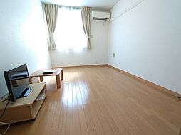 レオパレスルミエール 駒場東大 1階1Kのリビング/ダイニング