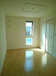 カルム メゾン 2階2LDKのリビング/ダイニング