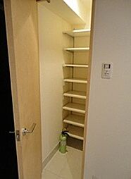 同建物内の写真を掲載しており、実際の部屋とは異なる場合がございます。