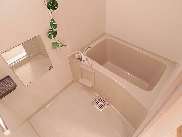 画像7:お風呂　別部屋の写真です