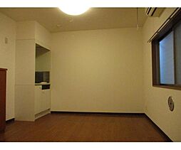 ヴィラ大塚 102 1階ワンルームのリビング/ダイニング