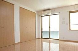 グラントレゾール明大前 1階1DKのリビング/ダイニング