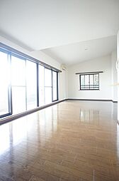 セレーノ鎌倉長谷 104 1階3LDKのリビング/ダイニング