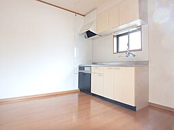 プレミール 201 2階1DKのリビング/ダイニング