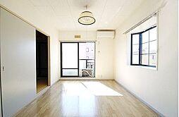 アドバンス多摩B 201 2階2DKのリビング/ダイニング