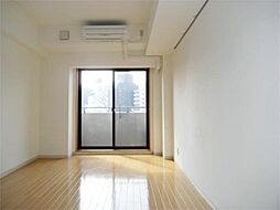 アーバン・スクエア鶴見中央 6階1Kのリビング/ダイニング