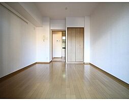 プレール新宿余丁町 7階1Kのリビング/ダイニング