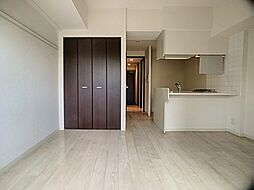 プレサンス三宮フラワーロード 302 3階1LDKのリビング/ダイニング