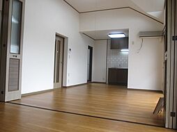 スカイ・ブリッジD 3階3LDKのリビング/ダイニング