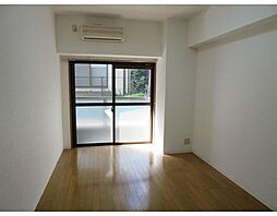 プレール三田 2階1Kのリビング/ダイニング