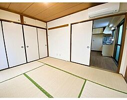 第一マジマハイツ春待月 2階1LDKのリビング/ダイニング