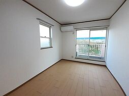 ローズハイム 2階1Kのリビング/ダイニング