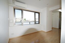 オーク高輪II 8階ワンルームのリビング/ダイニング