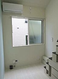 Emarie代田橋 2階ワンルームのリビング/ダイニング