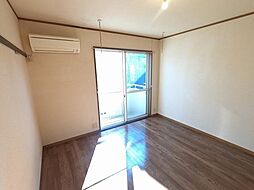 メゾン八葉 2階1Kのリビング/ダイニング