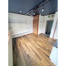 モンメゾン 301 3階ワンルームのリビング/ダイニング